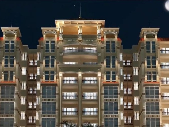 شقة للبيع في مروج سموحة 140 م